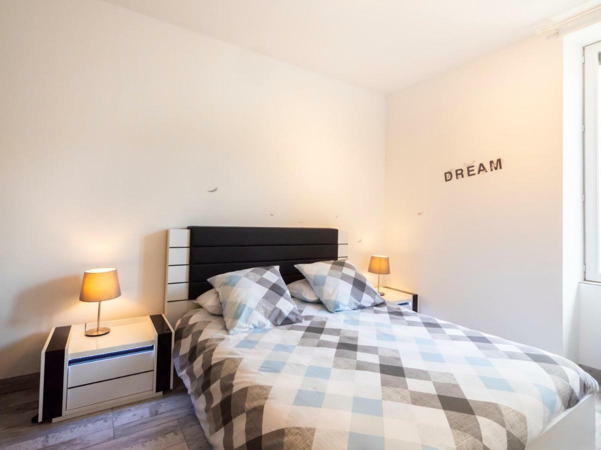 *Dolce Nimes - T2 Standing - Clim * Apartment Bagian luar foto