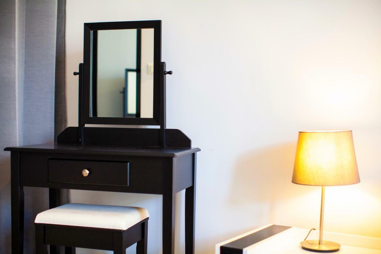 *Dolce Nimes - T2 Standing - Clim * Apartment Bagian luar foto